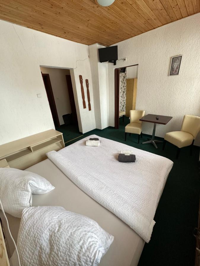Penzion Erika Boží Dar Esterno foto